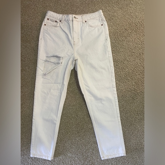 TOPSHOP DISTRESSED WHITE MOM JEANS - Picture 1 of 2
